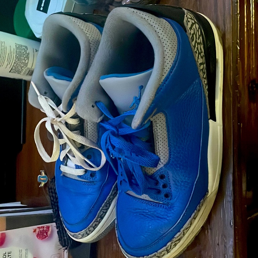 Jordan’s size 10
